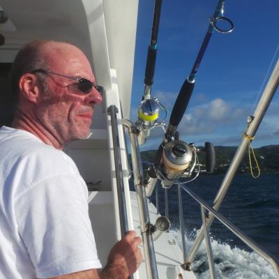 Mikel auf dem Weg zum nächsten Jigging Hotspot