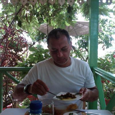 Daniel im Madame Rose